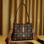 Vintage Women’s Shoulder Bag - Image 2
